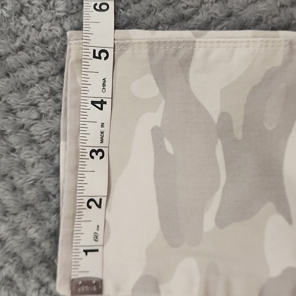 Democracy Tan Camo Mid Rise Ab Technology Skinny Jeans Womens Size 8 EUC - Picture 11 of 11